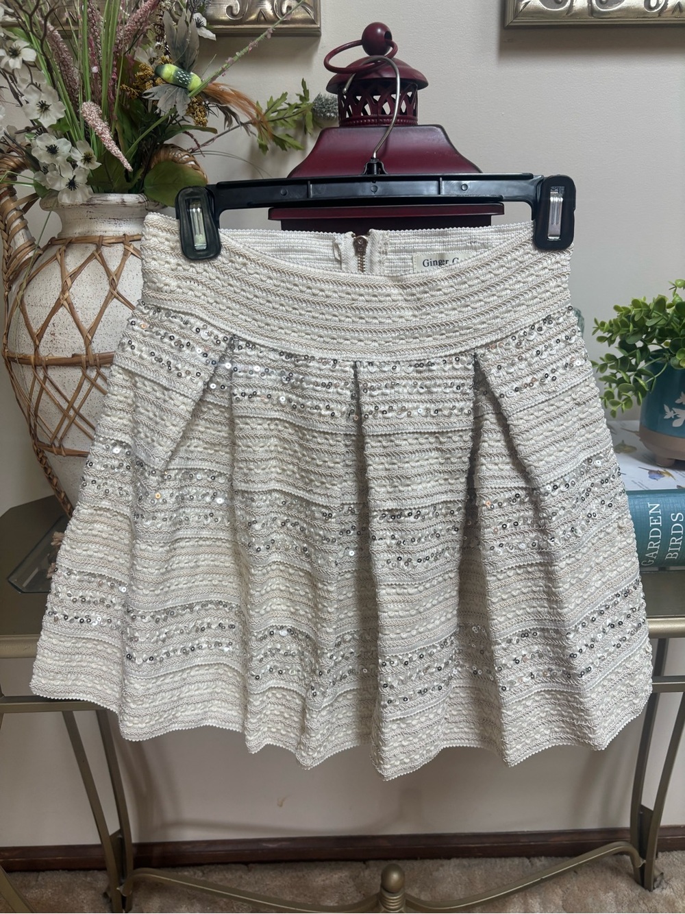 Ginger G Cream Pleated Full Circle Mini Skirt with Sequin Sparkle Size Small